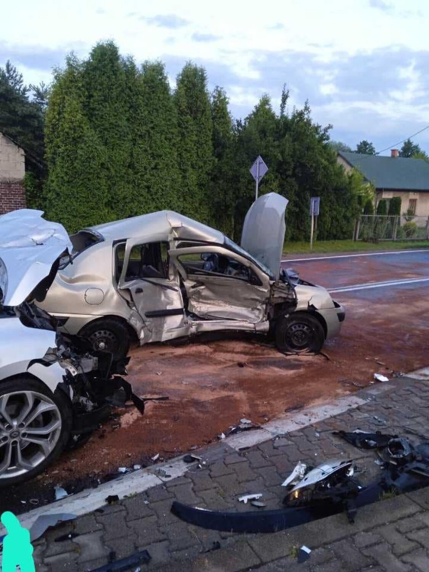 Wypadek na  DW933 w Libiążu