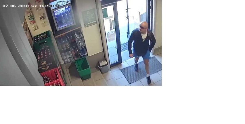 Malbork. Po kradzieży karty bankomatowej policja publikuje wizerunek podejrzanego 