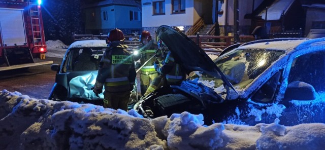 Zderzenie dwóch samochodów na ul. Oswalda Balzera w Zakopanem