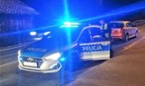 Gmina Gomunice. Nie zatrzymał się do kontroli... bo "nie widział policjantów"? Jechał mimo sądowego zakazu