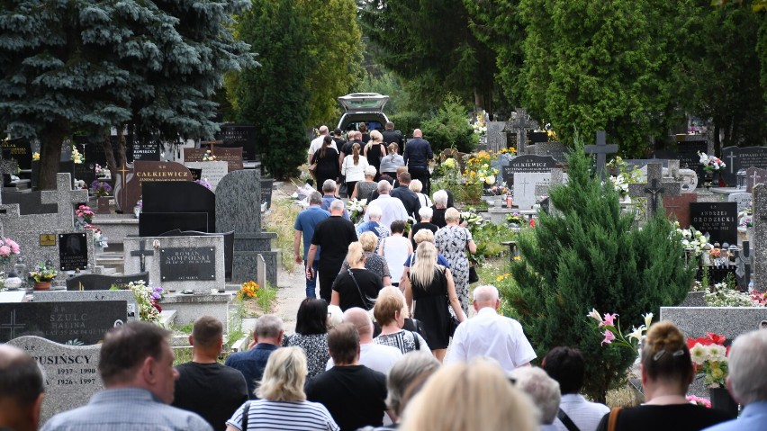 W poniedziałek 17 lipca odbyła się ceremonia pogrzebowa...
