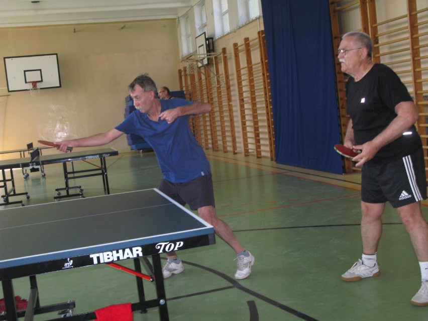 Turniej Tenisa Stołowego w grze deblowej wygrali Kamil Budny i Henryk Wawrzyniak