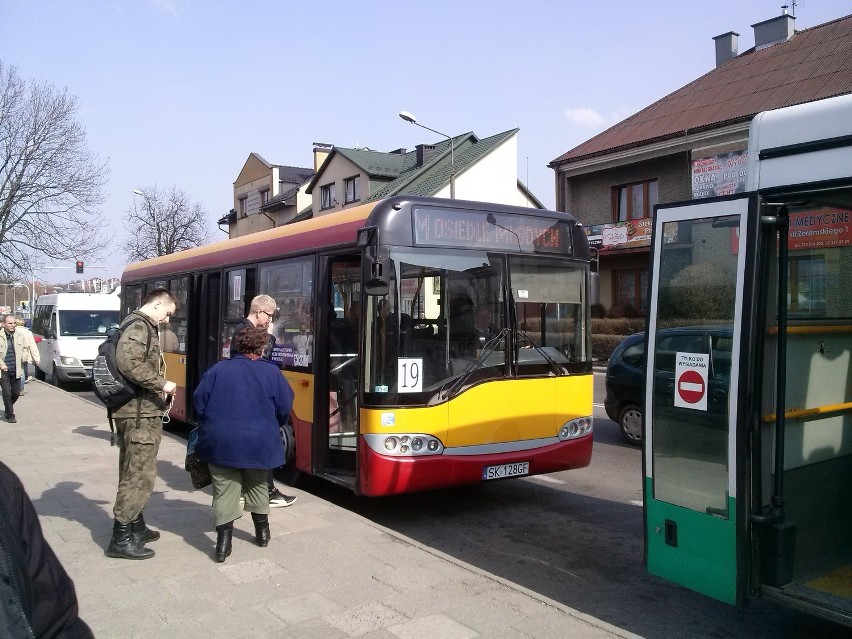 Autobus linii M, marzec 2015 r.