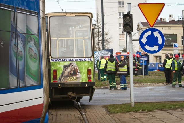 Bydgoszcz: Zderzenie tramwajów na rondzie Jagiellonów [ZDJĘCIA]
