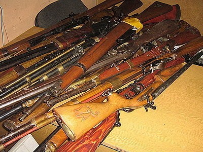 Policja odkryła arsenał broni w Mysłowicach-Ławkach [ZDJĘCIA]