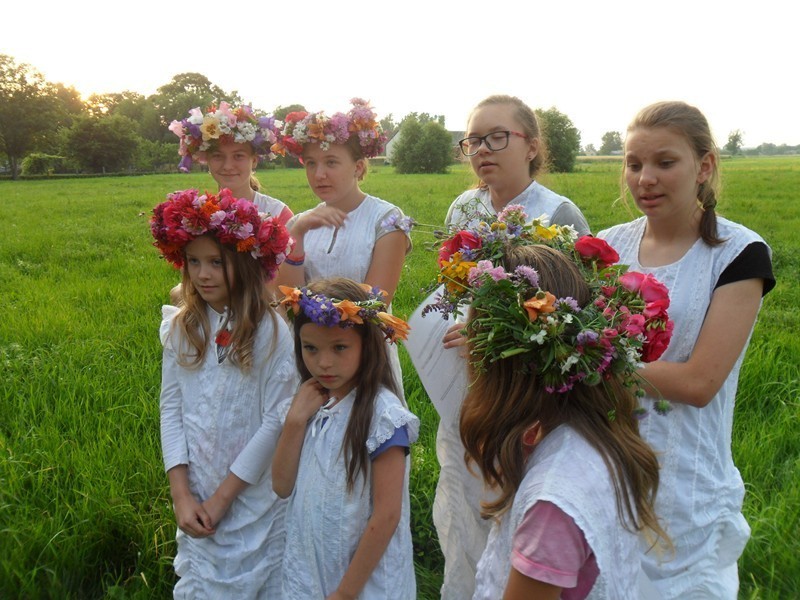 Wianki sobótkowe w Pudłowie nad Pisią miały w tym roku wyjątkowo pyszny smak (ZDJĘCIA)