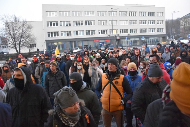 Protest przeciw działaniom policji w Face2Face w Rybniku.