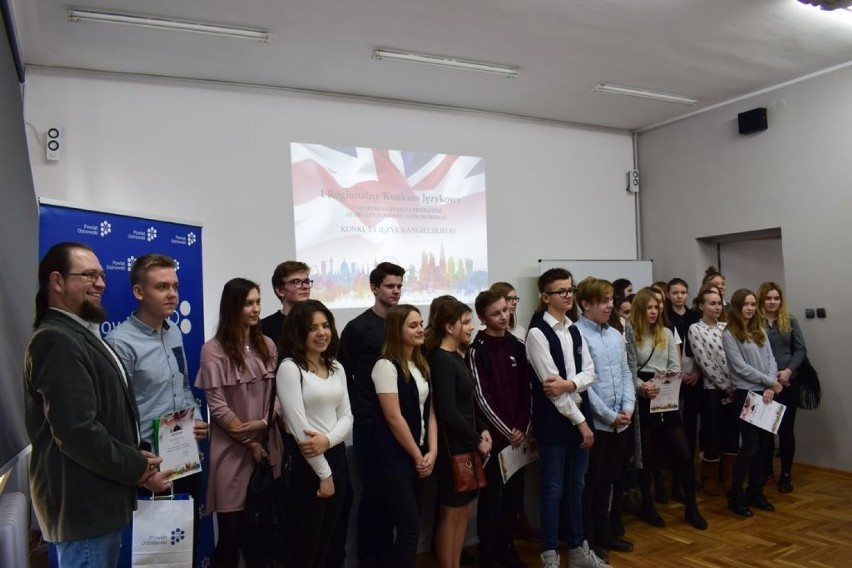 Regionalny konkurs językowy w IV Liceum Ogólnokształcącym w Ostrowie [FOTO]