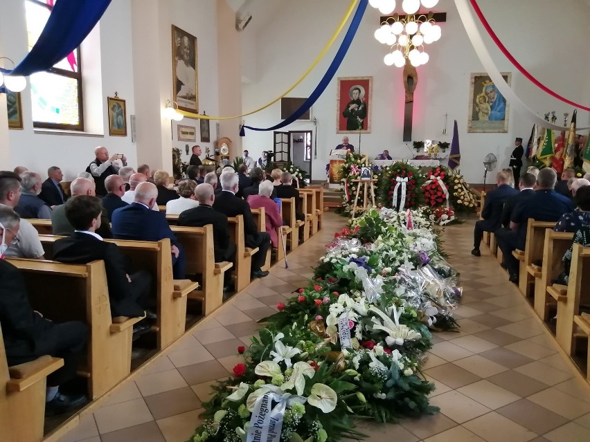 Pogrzeb Andrzeja Prochonia, byłego szefa Samoobrony....