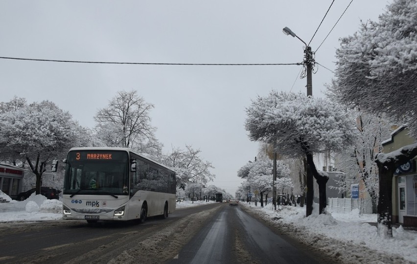 Kiedy pierwszy śnieg w Zduńskiej Woli? Intensywne opady śniegu zapowiadane w weekend 