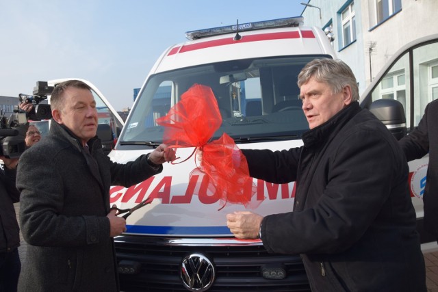 Nowa karetka dla sieradzkiego szpitala już jest. Ambulans