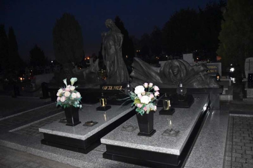 Ostrów: Cmentarz przy ul. Bema w Ostrowie Wielkopolskim powstał w 1957 roku. Wirtualny spacer