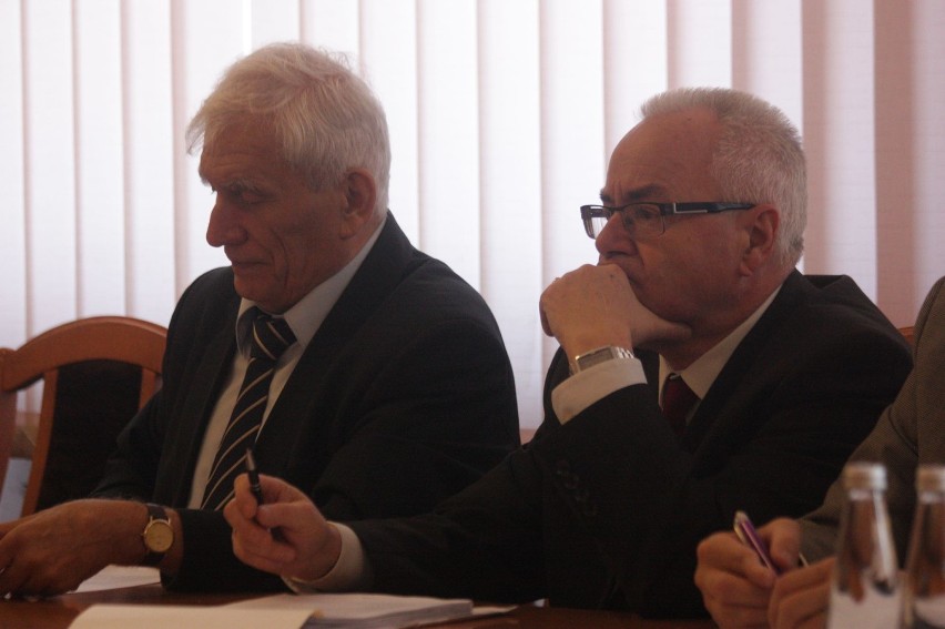 Sesja Rady Powiatu Zawiercie 30 10 2014