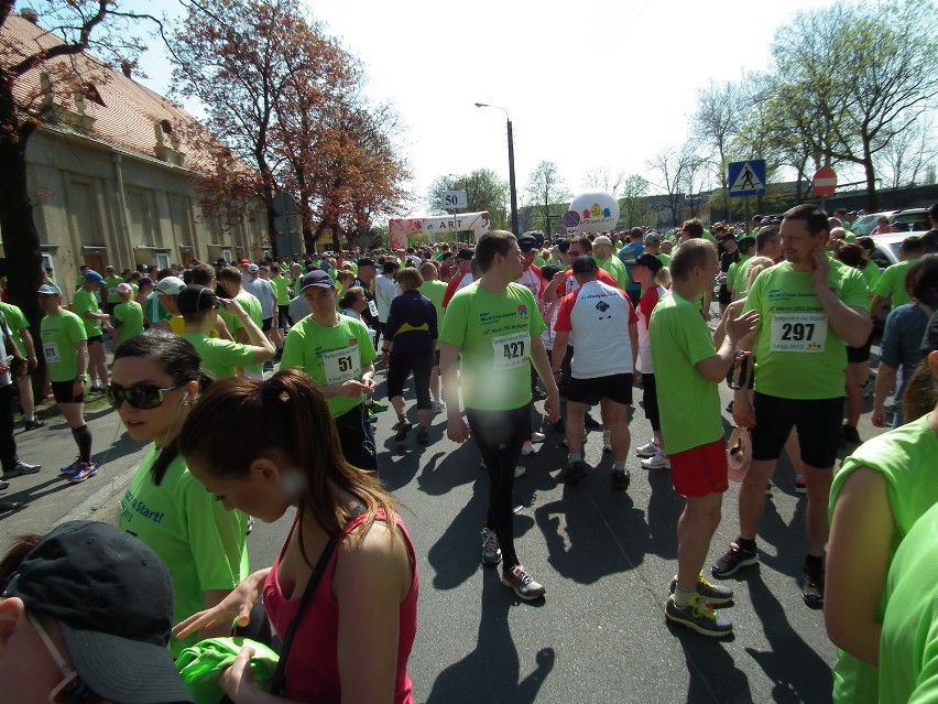 Bydgoszcz wystartowała. Blisko 1000 biegaczy wzięło udział w biegu &quot;Bydgoszcz na start&quot;