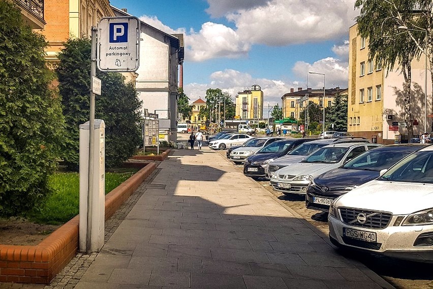 Miały być nowe parkomaty w Lesznie, ale pojawił się problem. Miasto nie podpisze umowy z jedyną firmą, która złożyła ofertę