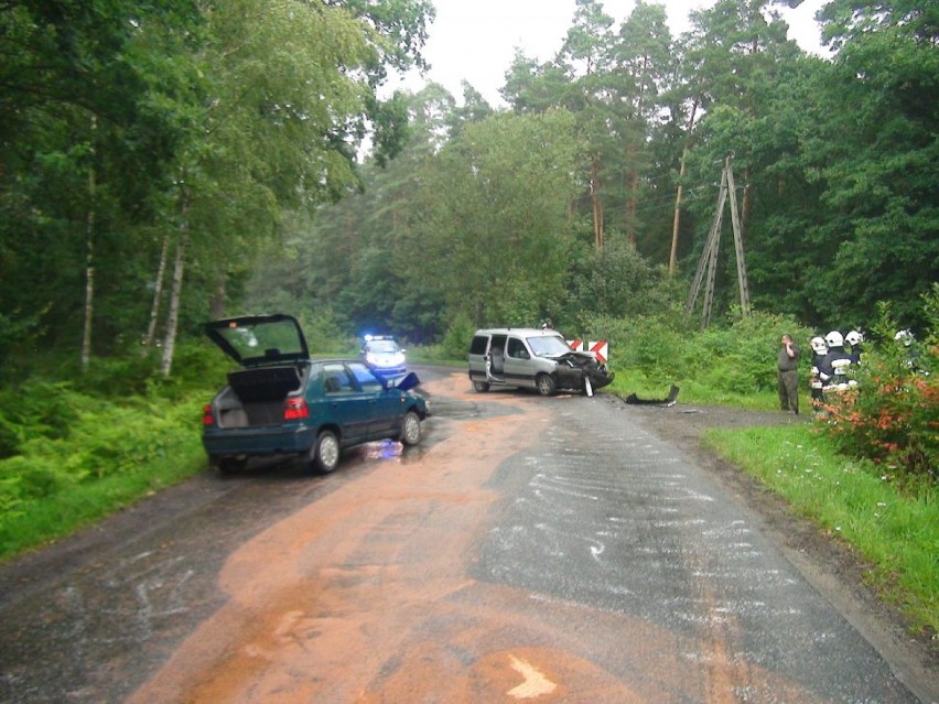 Wypadek w Brynku na Pyskowickiej. Dwie osoby ranne