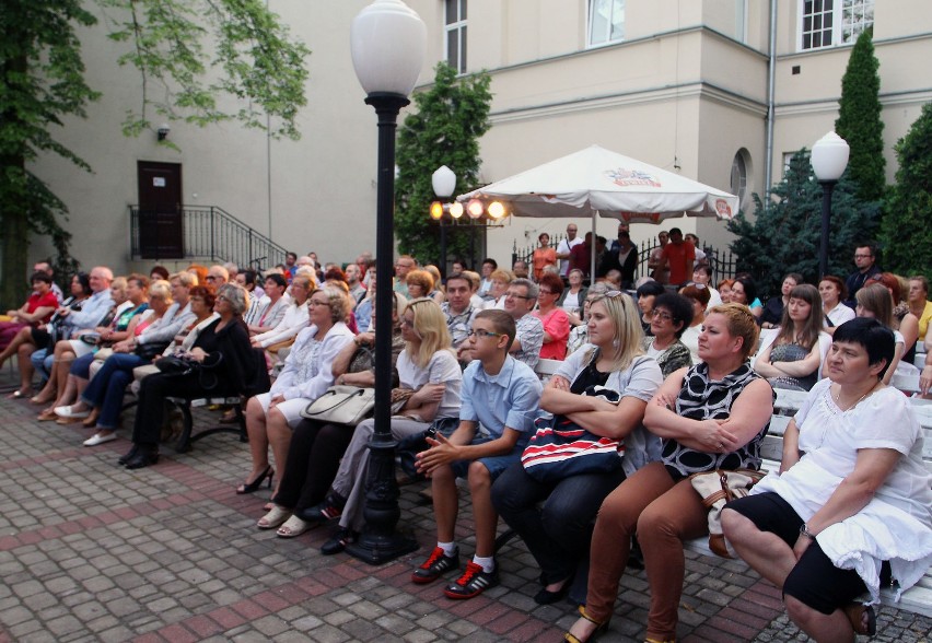 Letni koncert w piotrkowskim MOK-u. Zaśpiewały Agnieszka...