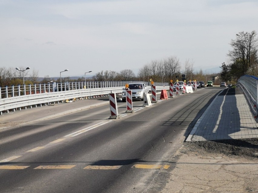 O konieczności przebudowy mostu nad Wisłą w Jankowicach w...