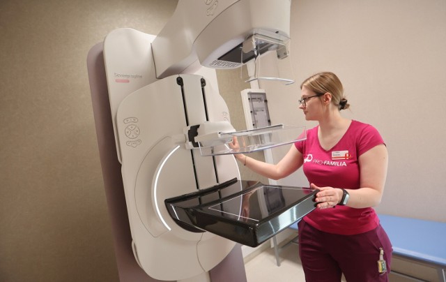 Mammografia, czyli badanie, które za pomocą promieni rentgenowskich pozwala wykryć raka piersi we wczesnym stadium rozwoju, jest finansowana przez NFZ