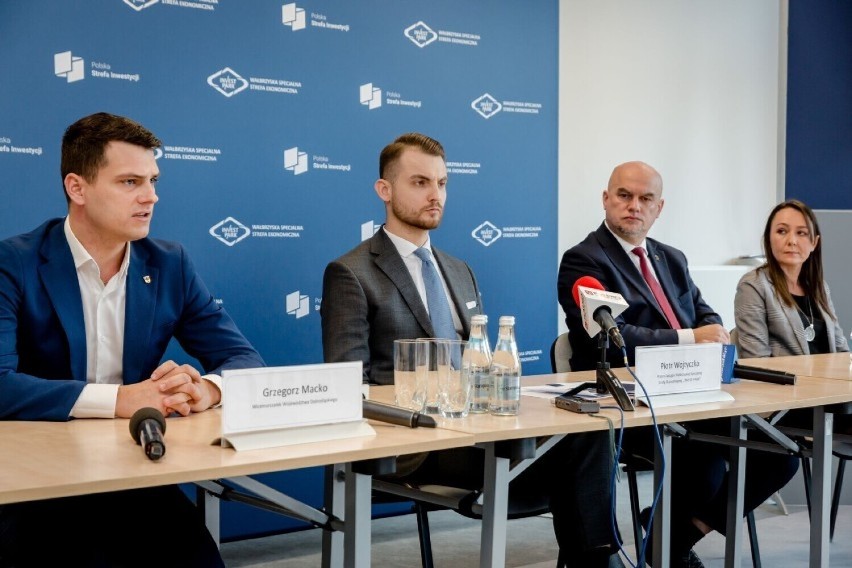 5 filarów wsparcia: Wałbrzyska Specjalna Strefa Ekonomiczna „INVEST PARK” uruchomiła program pomocy dla Ukrainy