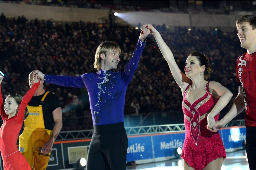 Kings on Ice. Popis łyżwiarskich umiejętności na Stadionie...