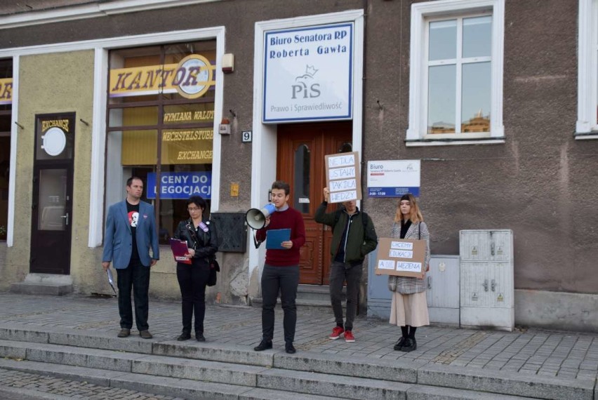 Protestowali przeciw zakazowi edukacji seksualnej