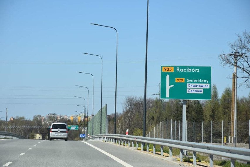 Droga Regionalna Pszczyna-Racibórz w Rybniku mierzy 10 km....