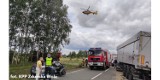 Wypadek w Dziadkowicach pod Szadkiem. Opel zderzył się z ciężarówką. Do szpitala trafiła 67-latka ZDJĘCIA