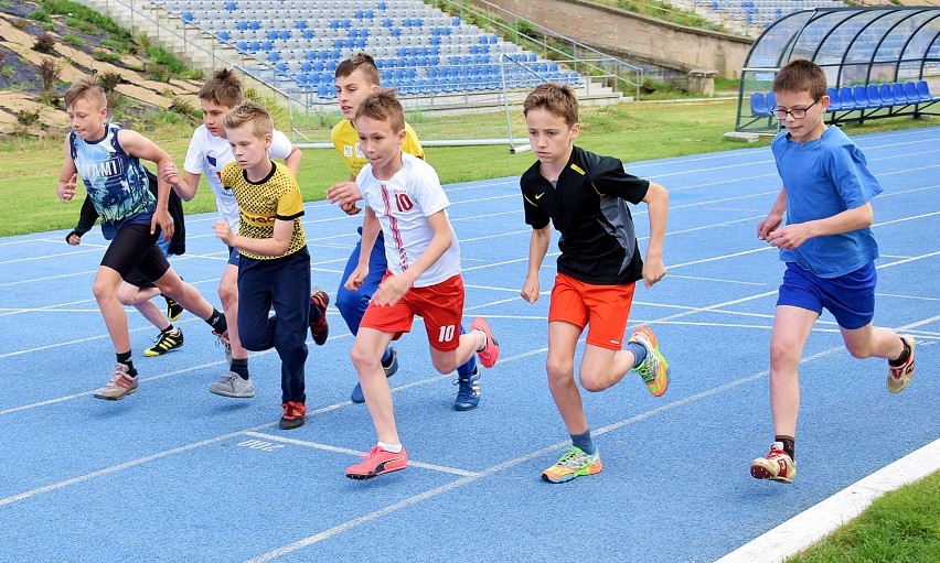 Na stadionie przy ul. Żeromskiego w Pile odbyło się Grand Prix XXIII edycji Pilskich Czwartków Lekkoatletycznych. Zobaczcie zdjęcia