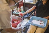 Oleśnica. W oleśnickiej bibliotece zbierali krew dla Nadii i innych potrzebujących. Jak wypadła zbiórka? 