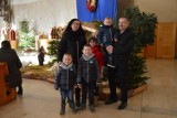 Rodzice adopcyjni i zastępczy wraz z dziećmi spotkali się w Opolu na kolędowaniu