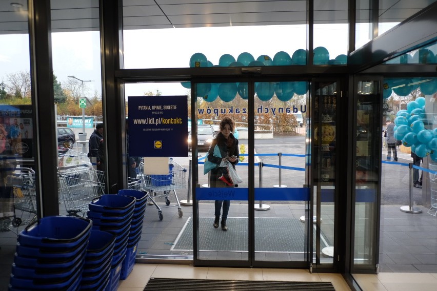Lidl Poznań - Otwarcie nowego sklepu przy ul. Starołęckiej 109 B