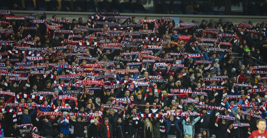 Wielkie Derby Krakowa. Kibice na meczu Wisła  - Cracovia [ZDJĘCIA]