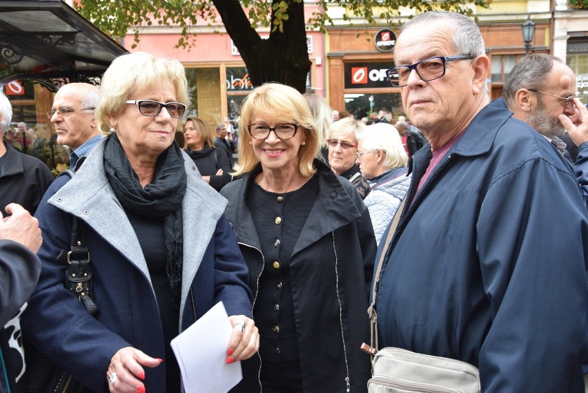 ,,Mamy prawo wyboru!" - czarny protest w Świdnicy (ZDJĘCIA)