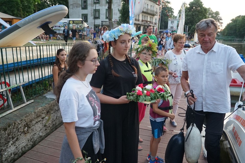 Wianki na Prośnie w Kaliszu. Powitanie lata na wodzie. ZDJĘCIA