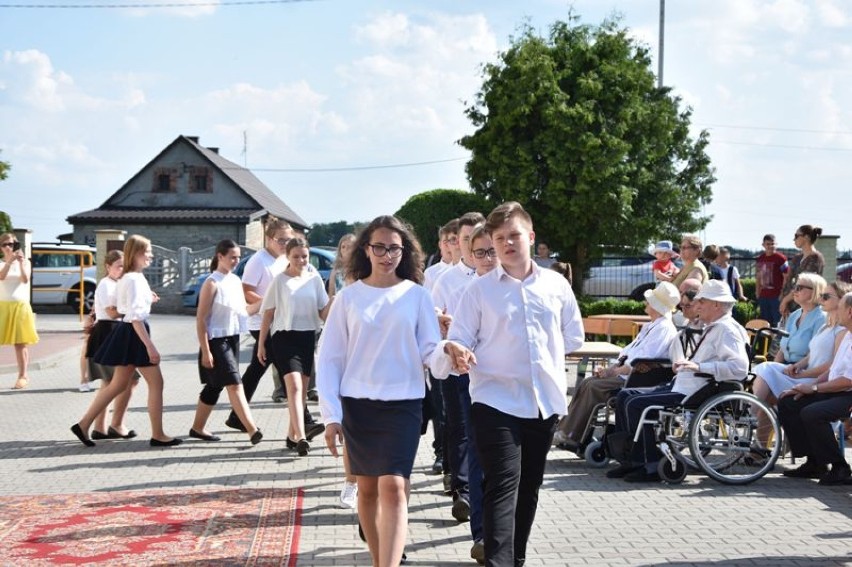 Rodzinnie, ekologicznie i charytatywnie na pikniku w Szkole Podstawowej w Bieniądzicach [ZDJĘCIA]