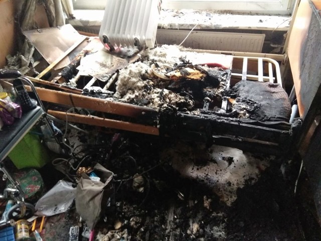 W domu przy ulicy Cegielnianej w Tucholi wybuchł pożar. Biegli nadal nie ustalili jego przyczyny.