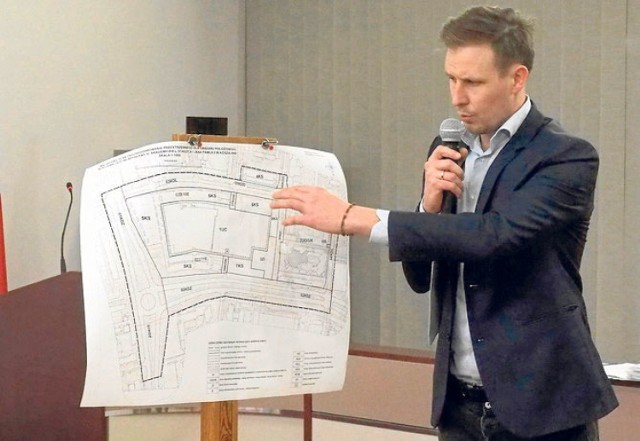 Propozycje zmian w planie zagospodarowania omawiał Łukasz Adamczyk z Wydziału Architektury w ratuszu
