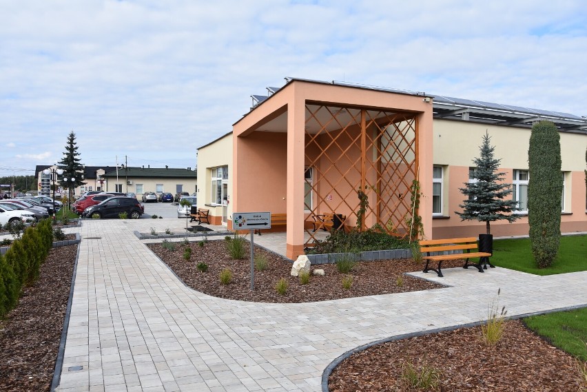Szpital w Dąbrowie Tarnowskiej jako jedyny dla nowych pacjentów z COVID-19. W Tarnowie, Bochni i Brzesku "odmrażanie" szpitalnych oddziałów