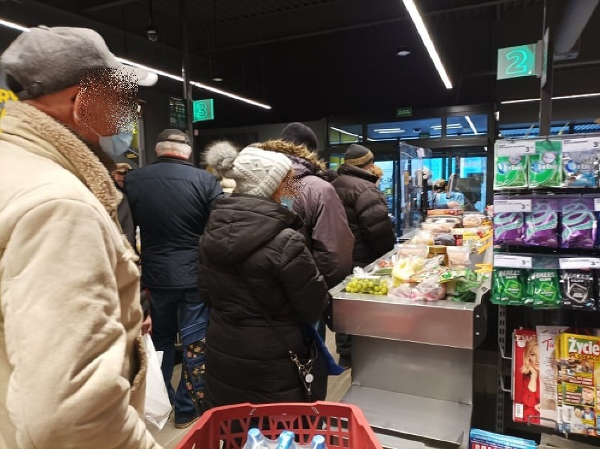 20.01.2022 tłumy na otwarciu marketu Netto w Wałbrzychu....