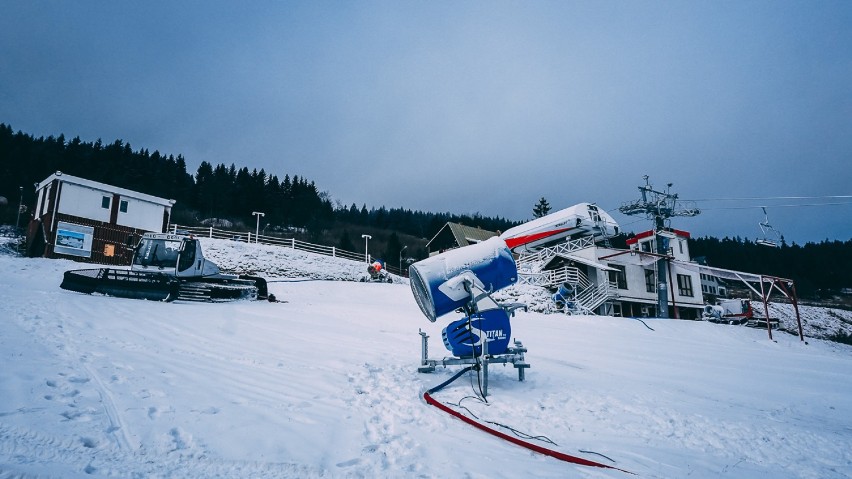 W sobotę inauguracja sezonu w Zieleńcu. Wygląda jak kraina lodu! [ZDJĘCIA]