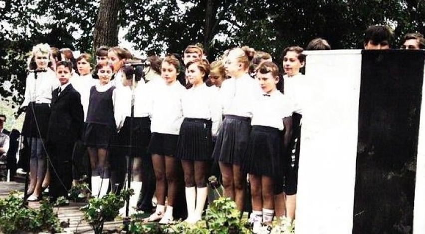 Uczniowie ze Złoczewa na archiwalnych fotografiach. Kogo rozpoznajecie? (fot)