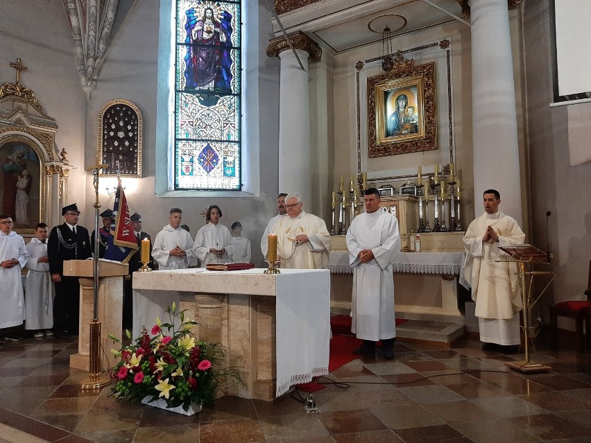 Boże Ciało 2022. Parafianie i parafianki z Otorowa wzięli udział w uroczystej procesji