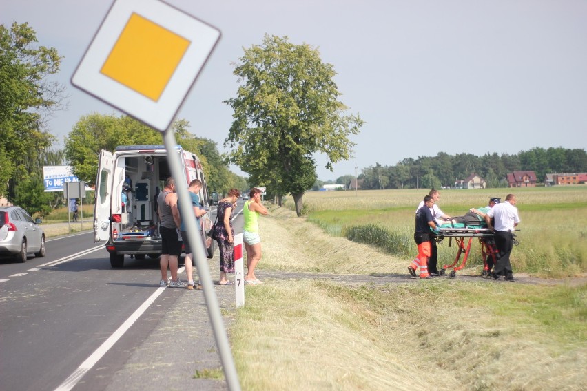 Lądowanie helikoptera ratowniczego w Lutogniewie