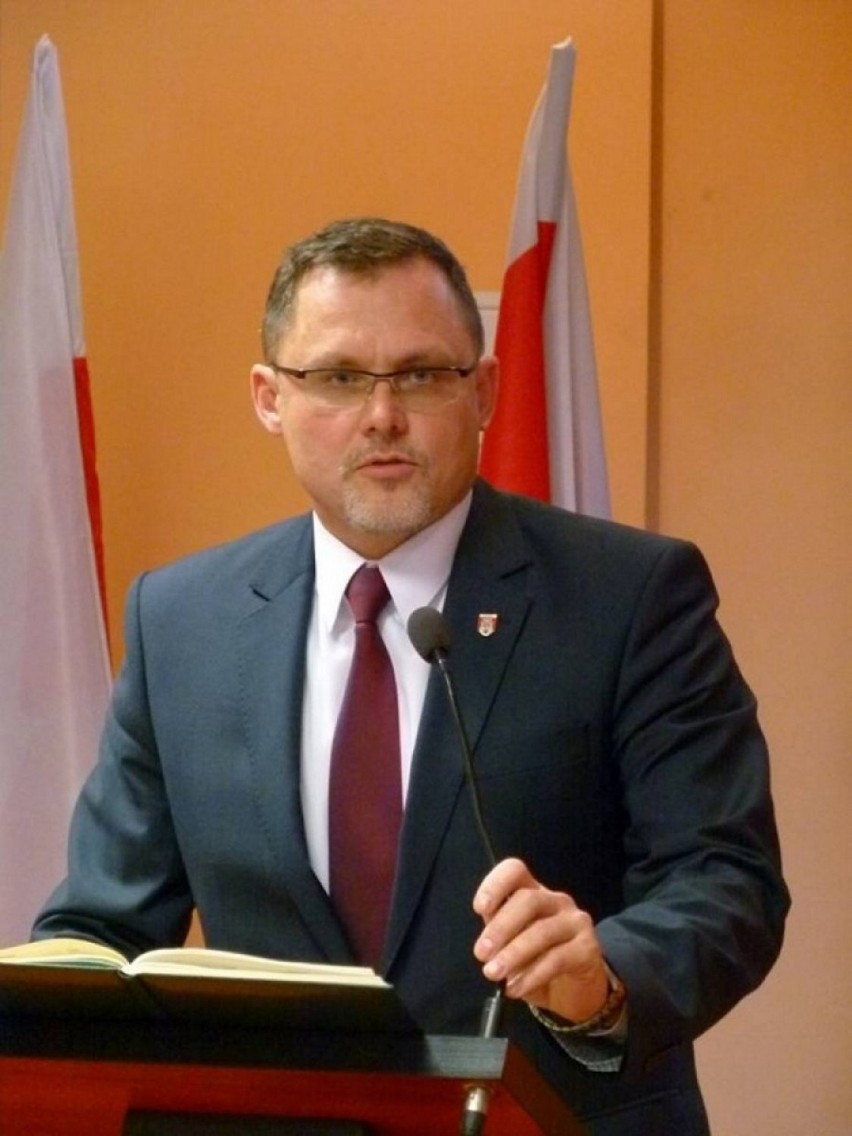 Prezydent Sieradza Paweł Osiewała broni swojej decyzji