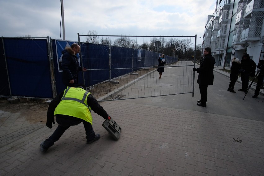 Poznań: Nowy odcinek ulicy Prusa otwarty. Krótszą drogą...