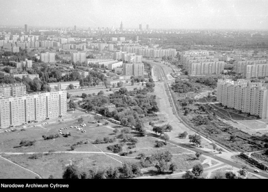 Warszawa w latach 70. i 80. Jak wyglądała stolica z lotu ptaka? Miasto ciężko poznać