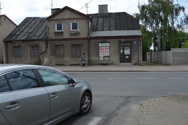 Nowa ulica miałaby być przedłużeniem Złotnickiego przez Kościelną do Komisji Edukacji Narodowej. Kamienica przy Kościelnej planowana jest do wyburzenia z tego powodu już od kilku lat