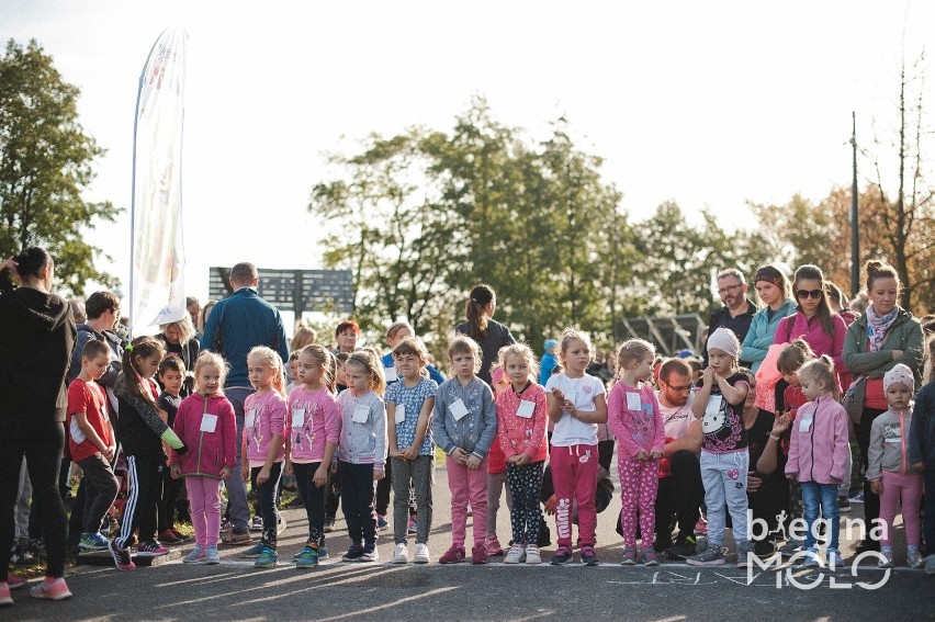 Ponad 11 tys. zł dla Jagórki i Gabrielka przekazali biegacze na Molo