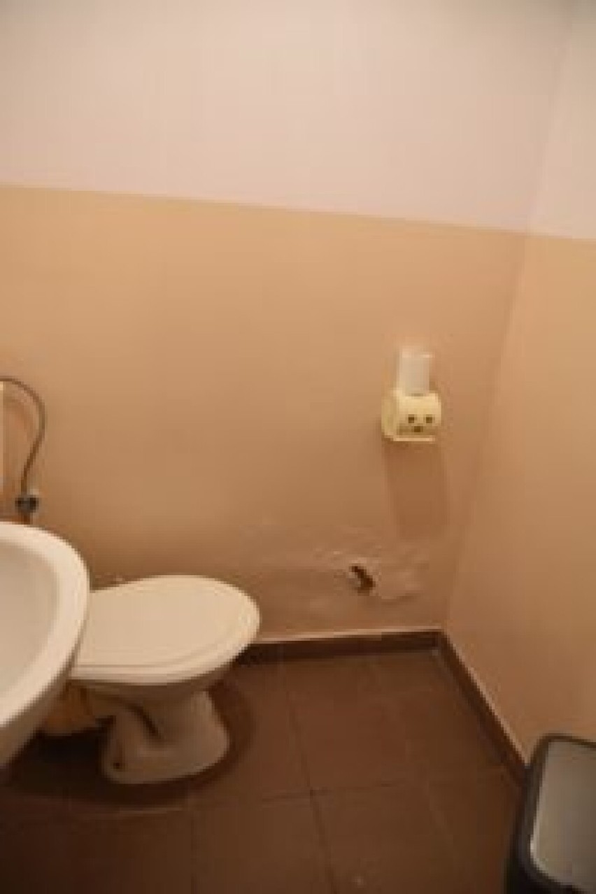 Zdewastowane toalety w Kowalewku doczekają się remontu